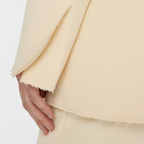 NWT FRAME Oversized Raw Edge Blazer in Butter - Picture 4 of 10